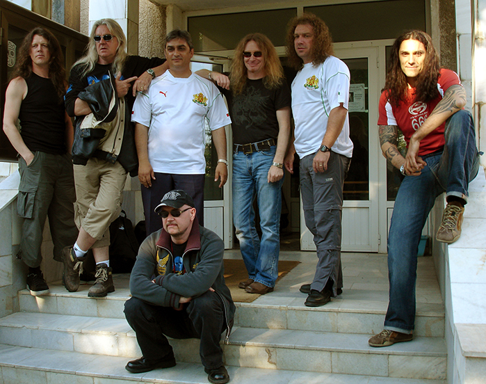 Show with Saxon in Kavarna